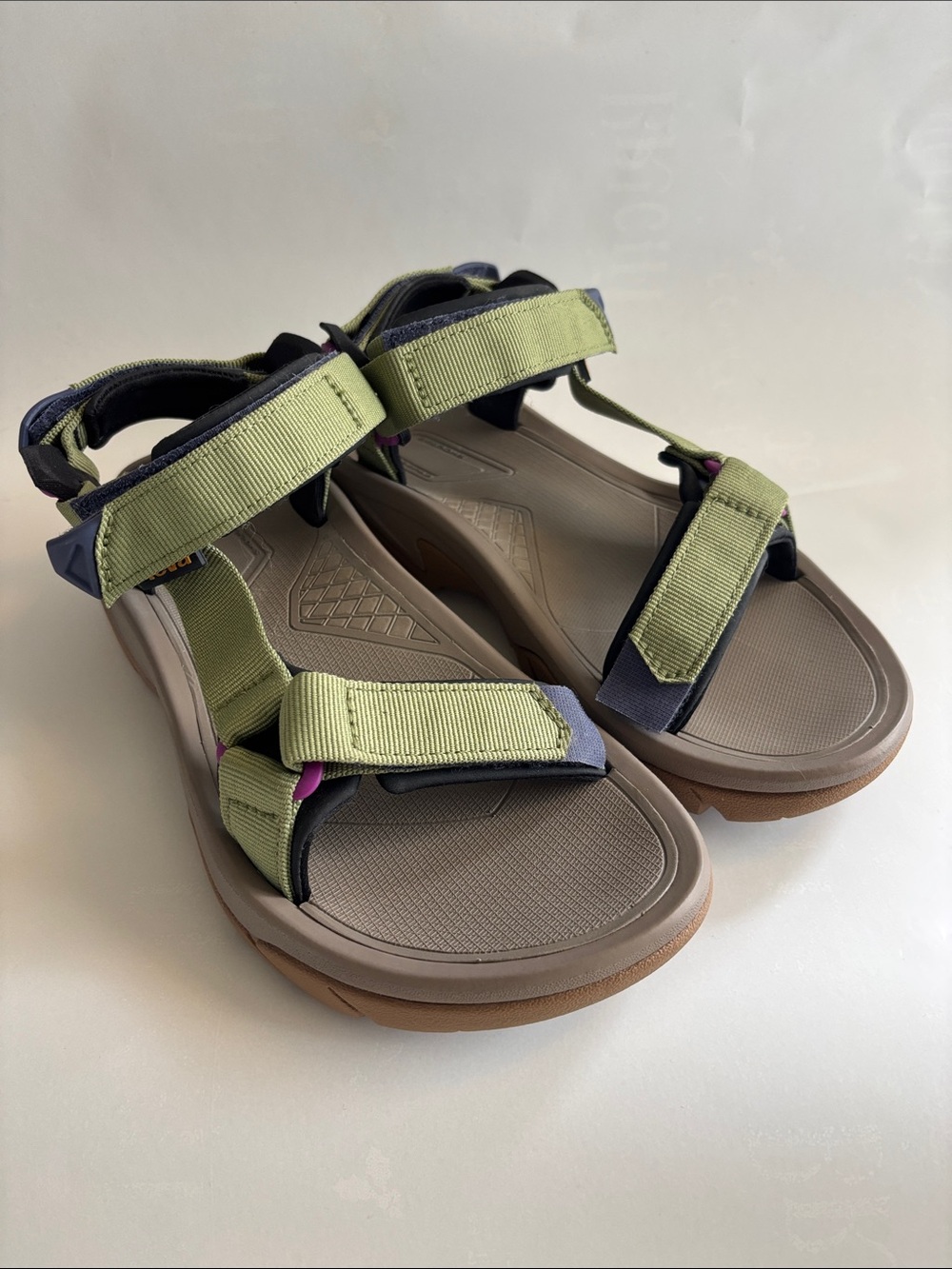 Teva Terra Fi 5 Iguana Green Adjustable Strap Sandals, size 7